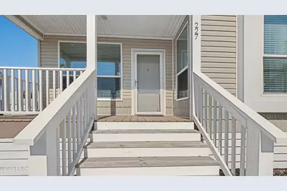 227 Bay Street, Port Saint Joe, FL 32456 - Photo 4