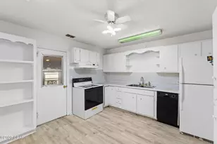 608 Garrison Ave, Port Saint Joe, FL 32456 - Photo 8