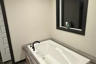 3360 Peppervine Pl, Chipley, FL 32428 - Photo 8