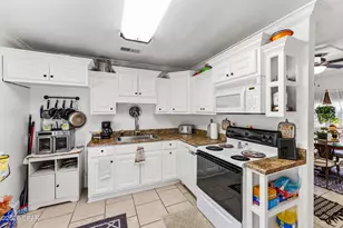 617 N 9th Plaza, Panama City, FL 32404 - Photo 12