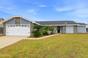 1604 E 13th Plaza, Lynn Haven, FL 32444 - Photo 2