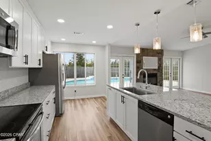 1604 E 13th Plaza, Lynn Haven, FL 32444 - Photo 10