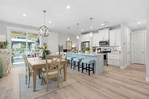 8437 Warner Pl, Panama City, FL 32408 - Photo 10