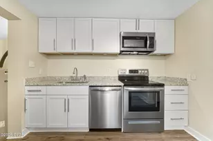 1020 E 14th Ct, Panama City, FL 32401 - Photo 18