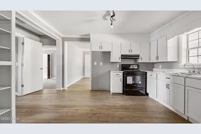 826 S Weeks Street, Bonifay, FL 32425 - Photo 4