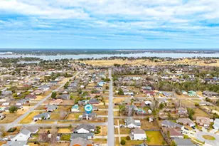 1010 Delaware Ave, Lynn Haven, FL 32444 - Photo 34