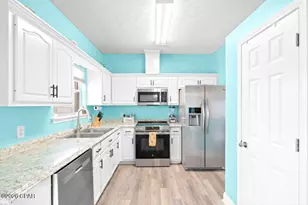 1010 Delaware Ave, Lynn Haven, FL 32444 - Photo 14