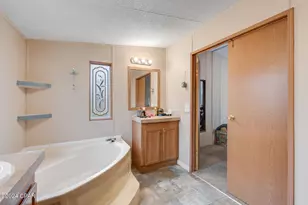 18006 Overland Ave, Fountain, FL 32438 - Photo 20