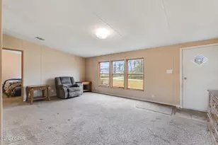 18006 Overland Ave, Fountain, FL 32438 - Photo 10