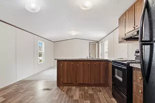 307 E Montana Ave, Bonifay, FL 32425 - Photo 20