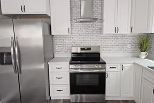 1409 E 6th Ct, Panama City, FL 32401 - Photo 4