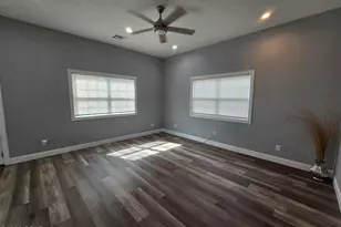 1409 E 6th Ct, Panama City, FL 32401 - Photo 10