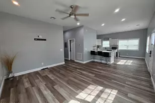 1409 E 6th Ct, Panama City, FL 32401 - Photo 8