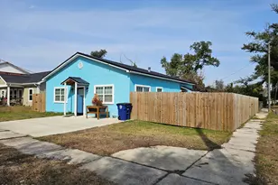 1409 E 6th Ct, Panama City, FL 32401 - Photo 2