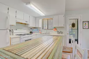 113 Cindy Ln, Panama City Beach, FL 32407 - Photo 4