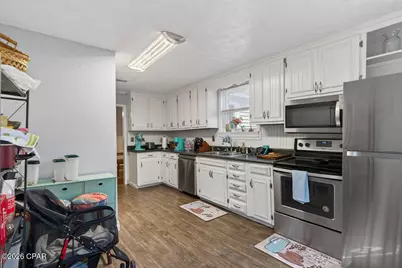 1331 Coggin Avenue, Chipley, FL 32428 - Photo 10