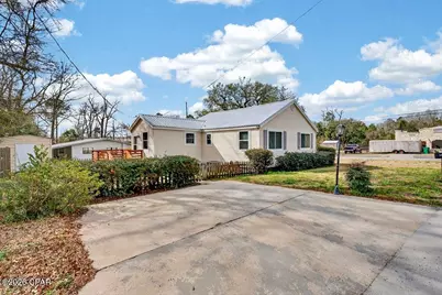 1331 Coggin Avenue, Chipley, FL 32428 - Photo 4