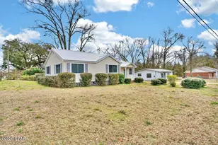 1331 Coggin Ave, Chipley, FL 32428 - Photo 2