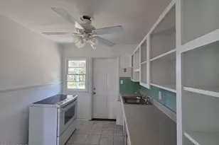 1010 E 2nd Pl, Panama City, FL 32401 - Photo 8