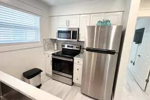 7813 N Lagoon Dr, Panama City, FL 32408 - Photo 20