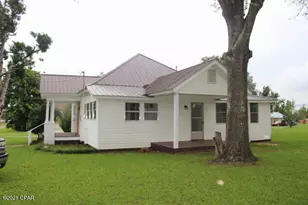 2497 3rd Ave, Alford, FL 32420 - Photo 6