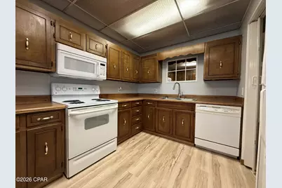 8725 Tracy Way, Panama City, FL 32404 - Photo 10