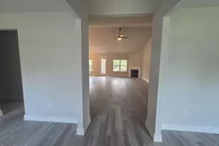 4514 Lovegrass Ln, Panama City, FL 32409 - Photo 2