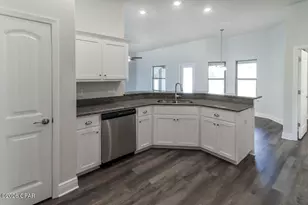 4514 Lovegrass Ln, Panama City, FL 32409 - Photo 2