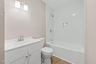 1037 Payne St, Graceville, FL 32440 - Photo 10