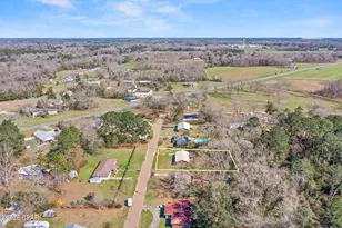 1037 Payne St, Graceville, FL 32440 - Photo 22