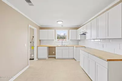 1037 Payne Street, Graceville, FL 32440 - Photo 6