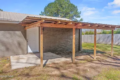 1037 Payne Street, Graceville, FL 32440 - Photo 18