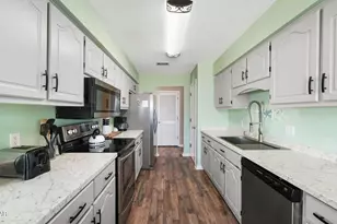 2004 Wind Jammer Dr, Lynn Haven, FL 32444 - Photo 6