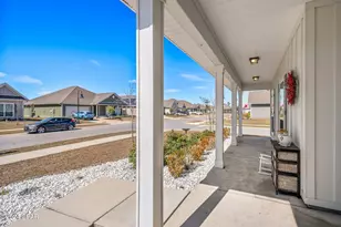 317 Highbrook Rd, Panama City, FL 32404 - Photo 2