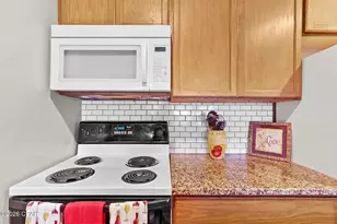 8526 Lydia Ln, Panama City, FL 32408 - Photo 12