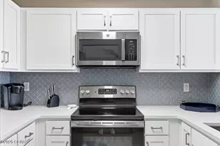 15928 Front Beach Rd, Panama City Beach, FL 32413 - Photo 20