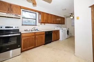 9122 Abba Ln, Panama City Beach, FL 32407 - Photo 8