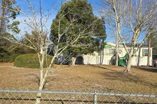 8816 Lory Ln, Youngstown, FL 32466 - Photo 4