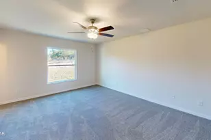 2209 Chase St, Chipley, FL 32428 - Photo 8