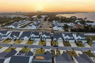 725 Landing Cir, Panama City Beach, FL 32413 - Photo 2