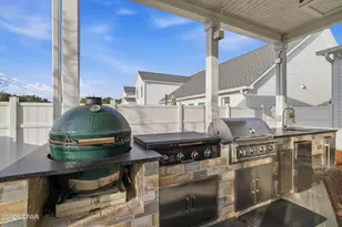 725 Landing Cir, Panama City Beach, FL 32413 - Photo 14