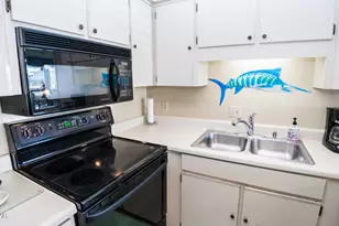 17670 Front Beach Rd, Panama City Beach, FL 32413 - Photo 10