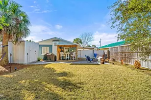 605 Wisteria St, Panama City Beach, FL 32407 - Photo 40