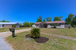 710 E Pine Forest Dr, Lynn Haven, FL 32444 - Photo 2