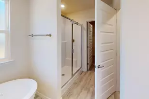 3896 Bricknell Ave, Chipley, FL 32428 - Photo 4