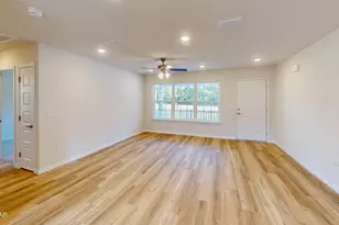 3900 Bricknell Ave, Chipley, FL 32428 - Photo 16