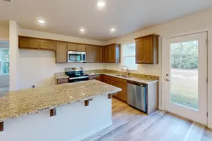 2272 Rockford Dr, Chipley, FL 32428 - Photo 12