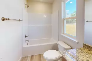 2272 Rockford Dr, Chipley, FL 32428 - Photo 2