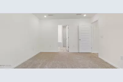 2085 Babcock Street, Chipley, FL 32428 - Photo 12