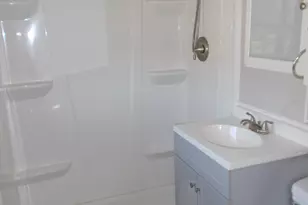 8072 Joseph St, Sneads, FL 32460 - Photo 6